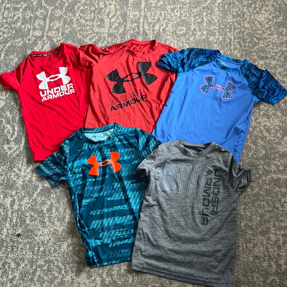 Under Armour bundle- 5 - t shirts size 7 red/blue